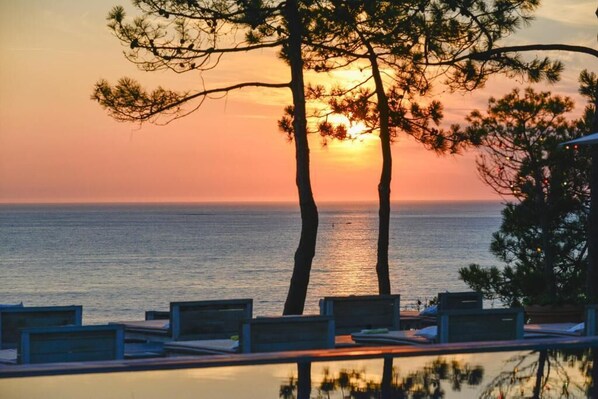 Seasonal outdoor pool - La Co(o)rniche (La Teste-de-Buch)