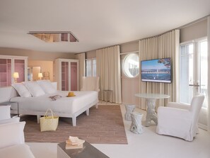 In-room safe, blackout curtains, soundproofing, iron/ironing board - La Co(o)rniche (La Teste-de-Buch)