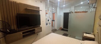 Private, Cozy, CityCentre Studio Apartment in the heart of Wuse 2, Abuja