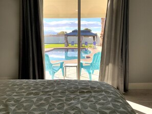 3 soveværelser, skrivebord, strygejern/strygebræt, weekendseng