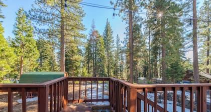 Tahoe Timber Retreat - Rustic Charm & great location