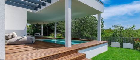Seasonal outdoor pool
