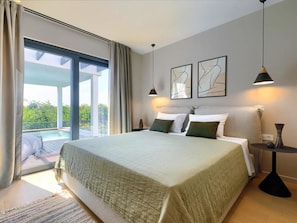 House, Private Pool | 2 bedrooms, iron/ironing board, free cribs/infant beds, free WiFi