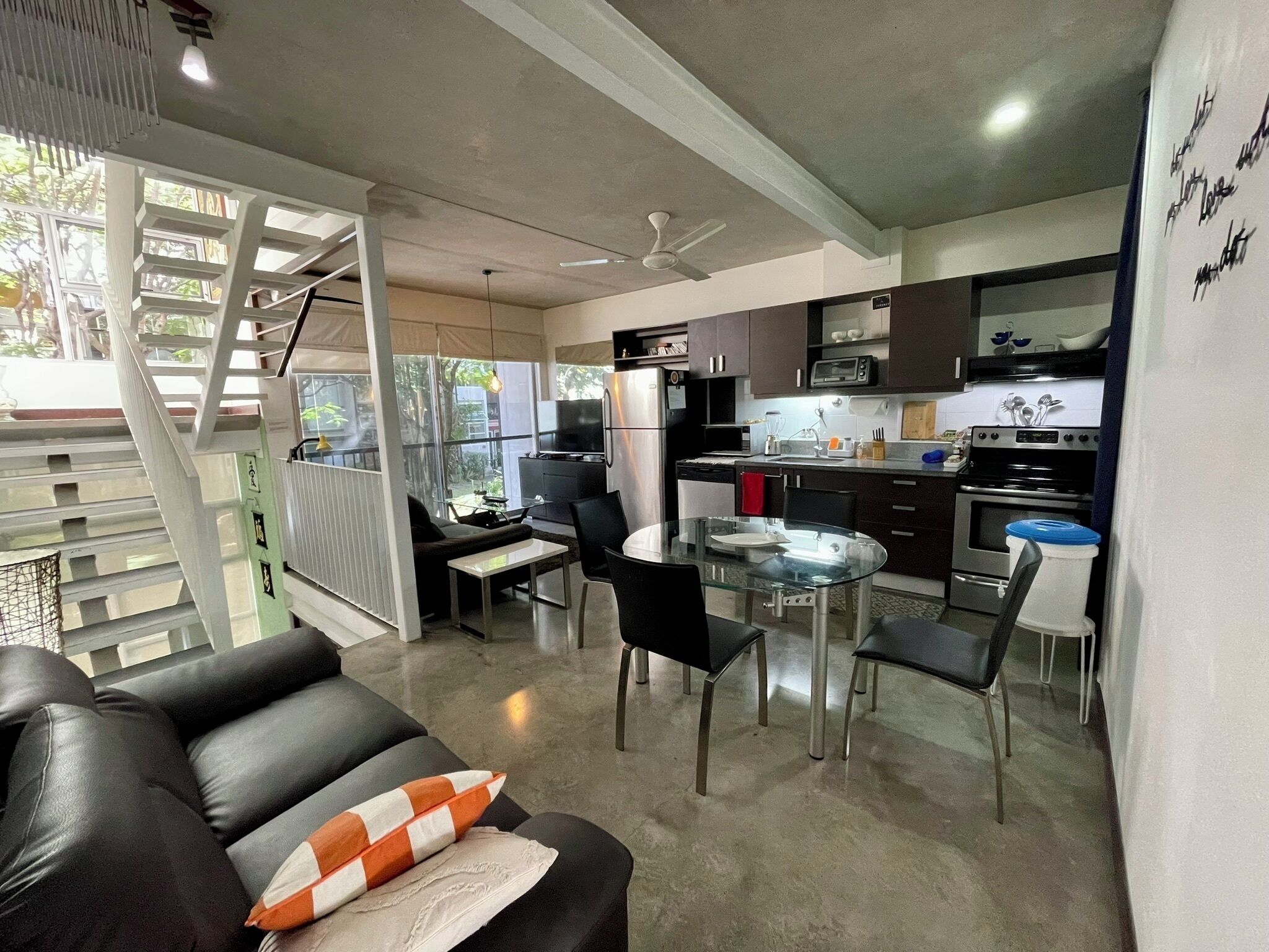 Condo, 2 Bedrooms, Patio, Garden View | Living room | Books