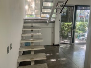 Interior - Beautiful Spacious Loft 2 Bedrooms 2 Full Baths 2 car Garage in Downtown (Uruca)