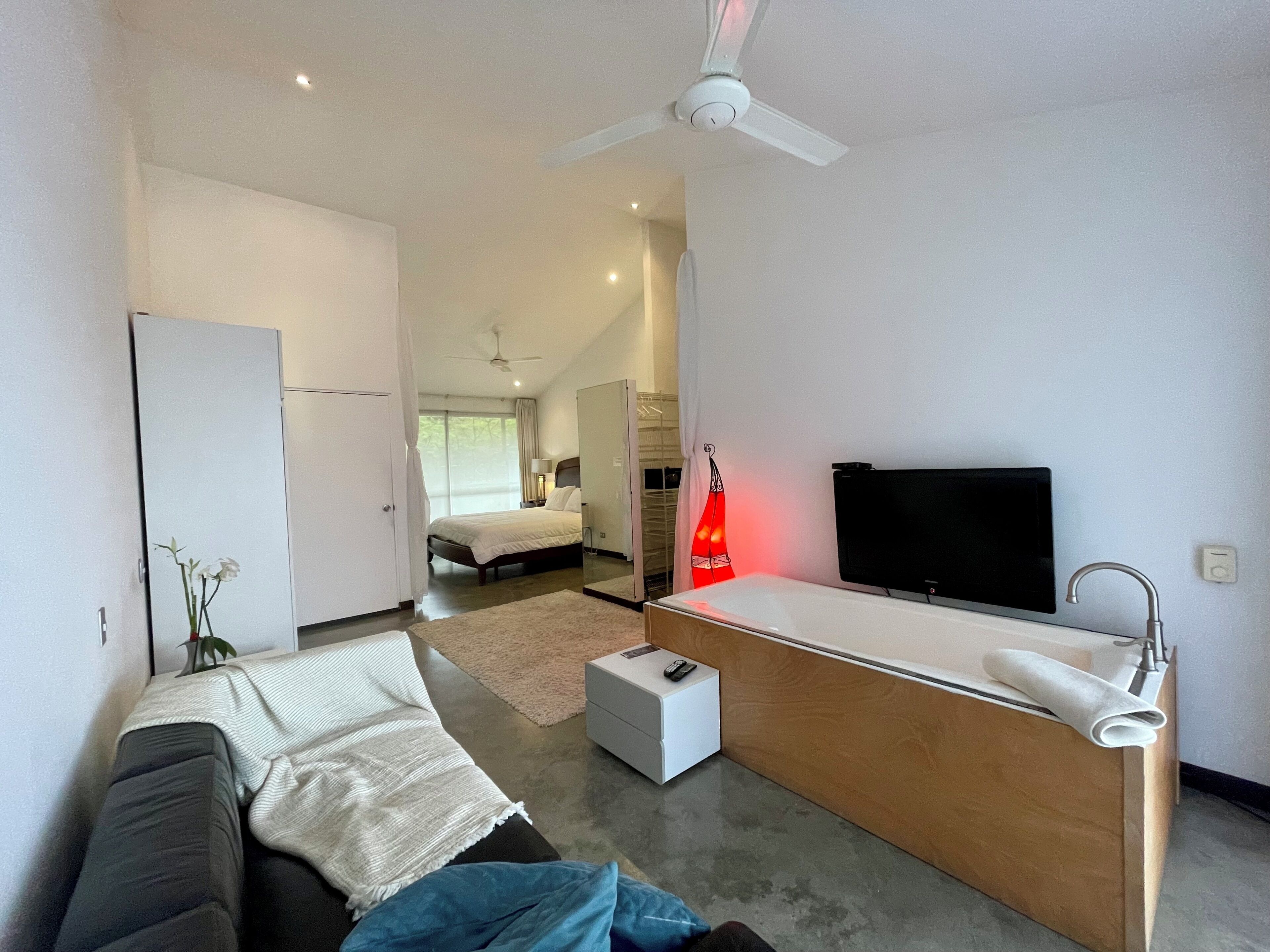 Condo, 2 Bedrooms, Patio, Garden View | Room amenity