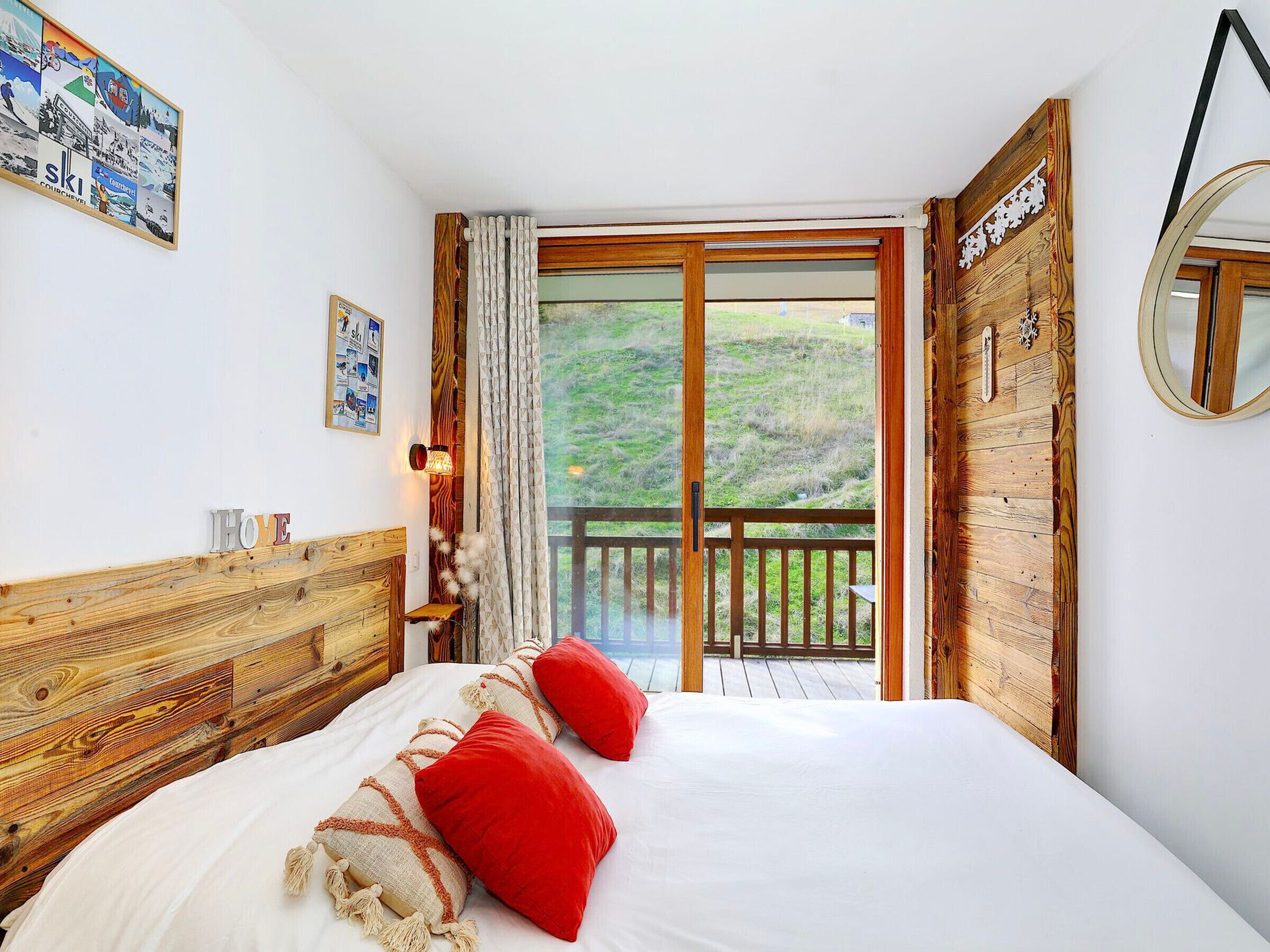 1 bedroom, free WiFi, bed sheets