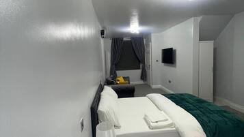 1 bedroom, iron/ironing board, WiFi, bed sheets