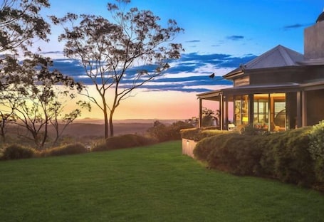 Exterior. Boronia Cottage, 2 Guests B&B Package