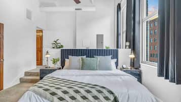 4 Schlafzimmer, Schreibtisch, Bügeleisen/Bügelbrett, Reisekinderbett