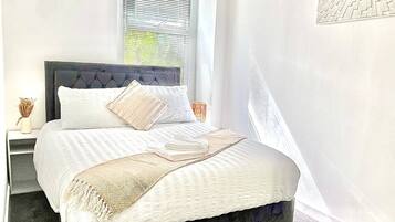 1 多间卧室、办公桌、熨斗/熨衣板、免费 WiFi