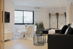 Living area - Syntagma Serenity Suites (Athens)