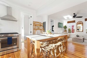 Dining - Crosstown @ King | Elegant Downtown Stay Near King (Charleston)