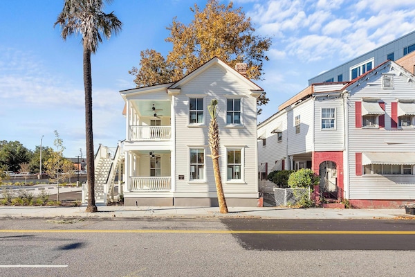 Welcome to your downtown Charleston rental! Explore all things downtown by foot!