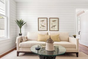 Téléviseur, bureau