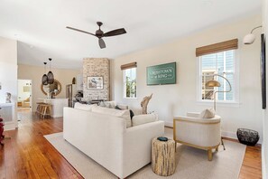 TV, fireplace, offices