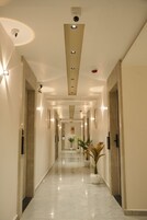 Televisión LED de 30 pulgadas con canales por cable