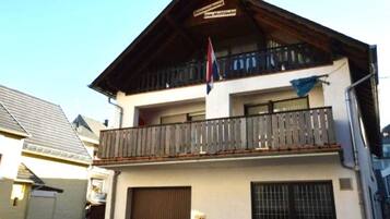 Apartment | Exterior