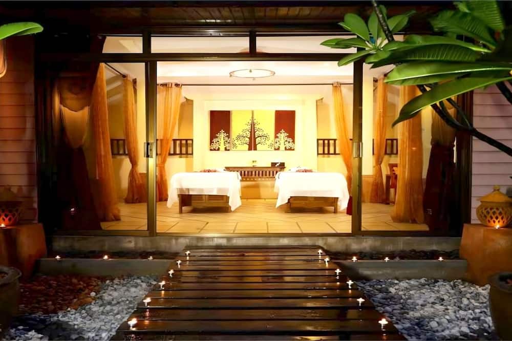 STARLAND Luxury Pool Villa Pattaya Walking Street