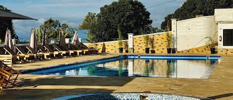 15 piscines extérieures