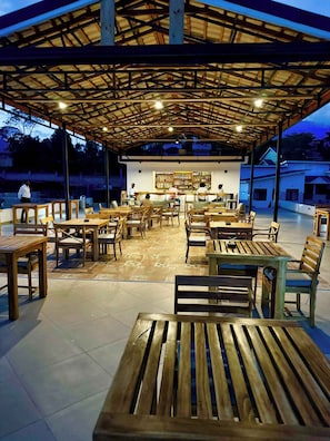 Bar (en la propiedad)