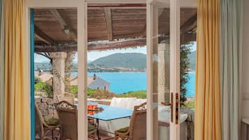 Apartment | Water view