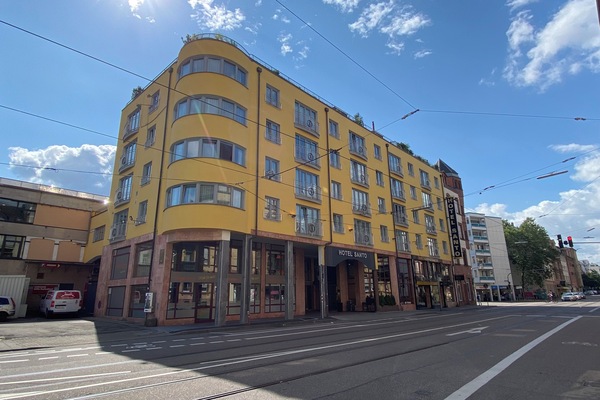 Fachada de la propiedad