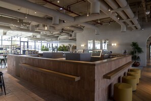 1 bedroom - Stunning Burj View Upside Living Studio (Dubai)