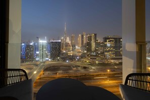 Studio | 1 bedroom - Stunning Burj View Upside Living Studio (Dubai)