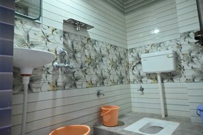 Slippers - New Kashi Paying Guest House By GRB (Varanasi)