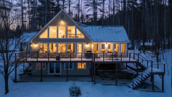 Exterior - Lakeview 3-BR Residence 10-min to Okemo (Ludlow)