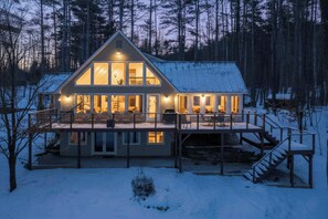 Exterior - Lakeview 3-BR Residence 10-min to Okemo (Ludlow)