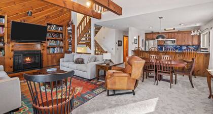 Serene 3-BR Lakeside Retreat 8-min to Okemo