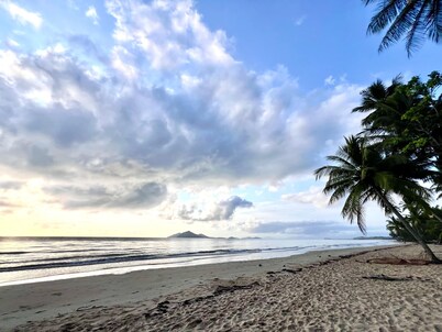 Bluefin House beachfront access
