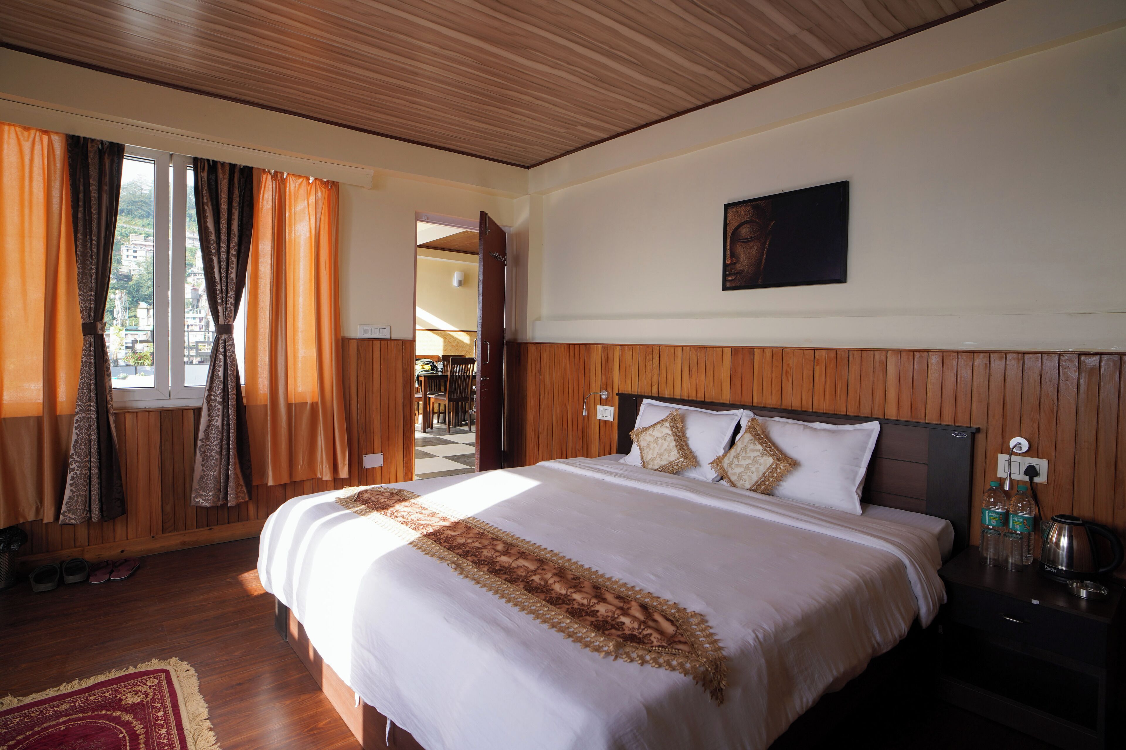 Suite Room Mountain View | デスク、防音設備、WiFi (無料)