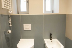 Shower, bidet