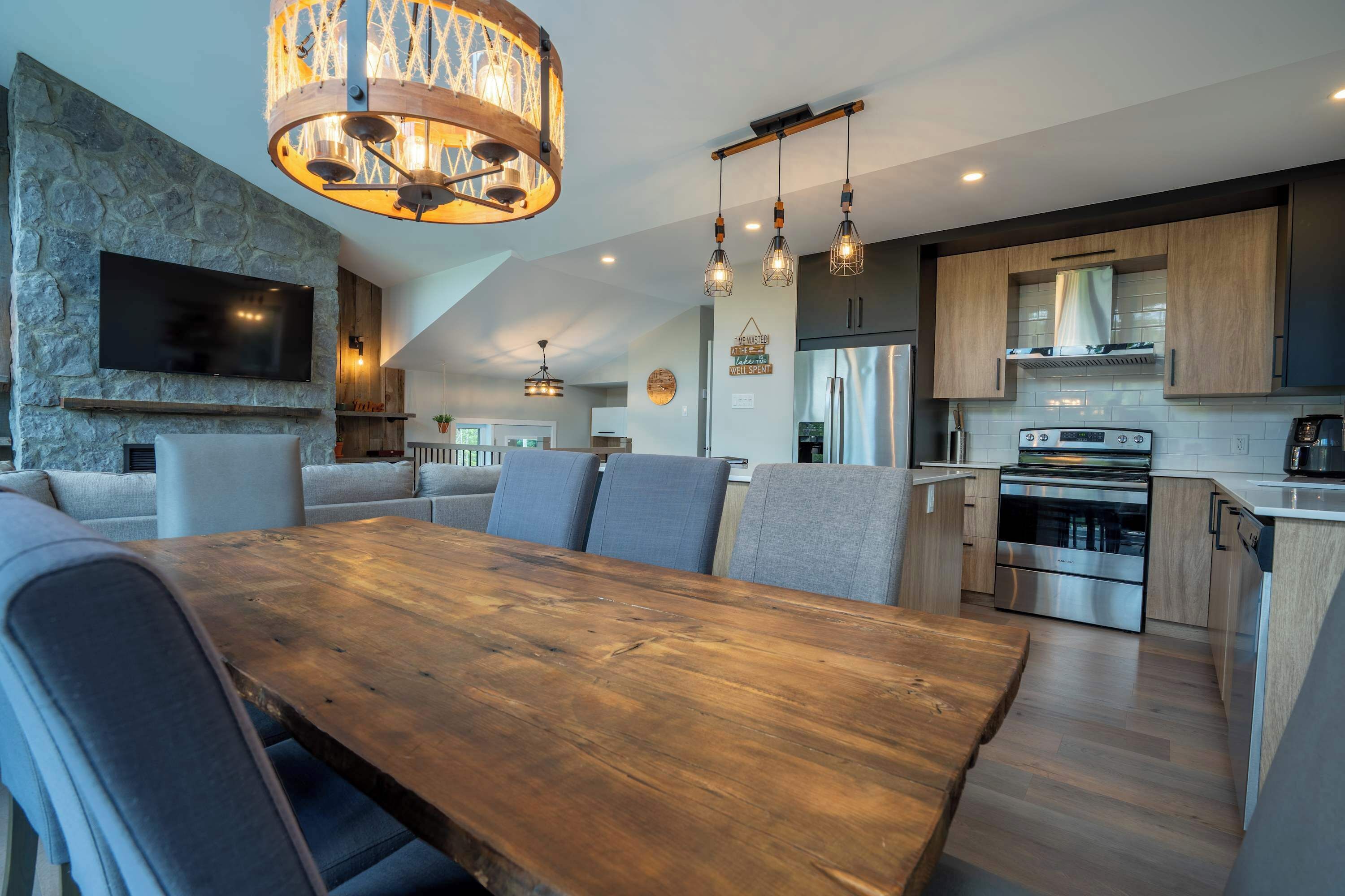 雪櫃、微波爐、焗爐、爐具