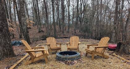 Brand new 3BR home on 10 wooded acres near Lake Lanier