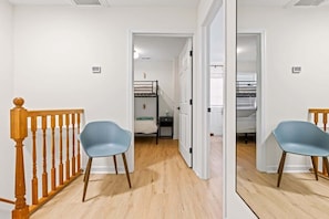 3 bedrooms, desk, iron/ironing board, WiFi