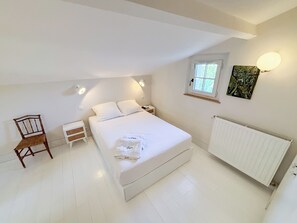 8 Schlafzimmer, Bügeleisen/Bügelbrett, WLAN, Bettwäsche