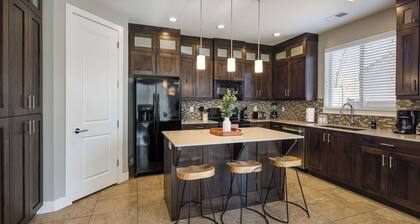 Downtown Moab | Entrada | Pool Hot Tub | Near Arches