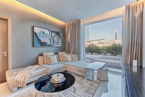 Premium Apartment, 1 Bedroom | Living room