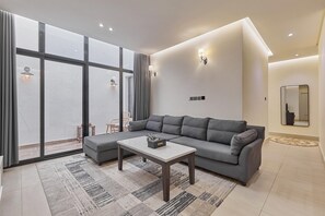 Premium Apartment, 3 Bedrooms | Living room