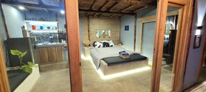 Chambre Deluxe, patio, vue montagne | Literie hypoallergénique, décoration personnalisée