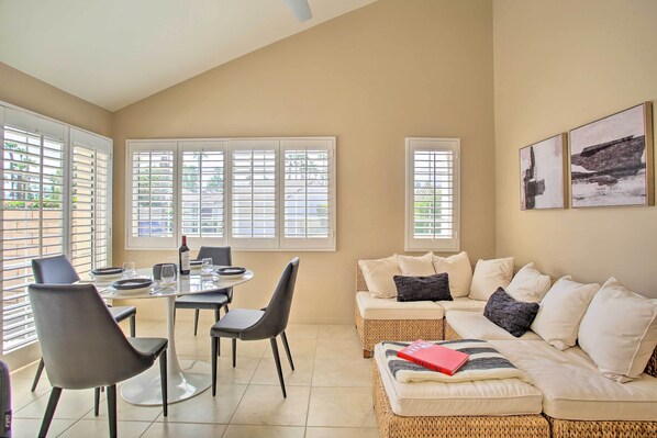 Interior - Desert Retreat - Walk to Indian Wells Tennis (Palm Desert)