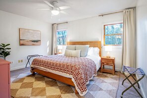 3 bedrooms, iron/ironing board, WiFi