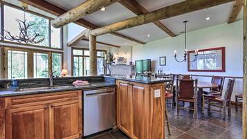 Apartment (4 Bedrooms) | Interior