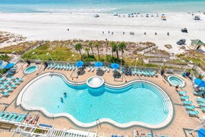 A heated pool - 6th Floor @ The Boardwalk, Directly on the Beach! Sleeps 6 (Panama City Beach)