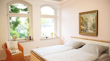 1 bedroom, travel crib, WiFi, bed sheets