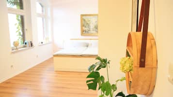 1 bedroom, travel cot, WiFi, bed sheets